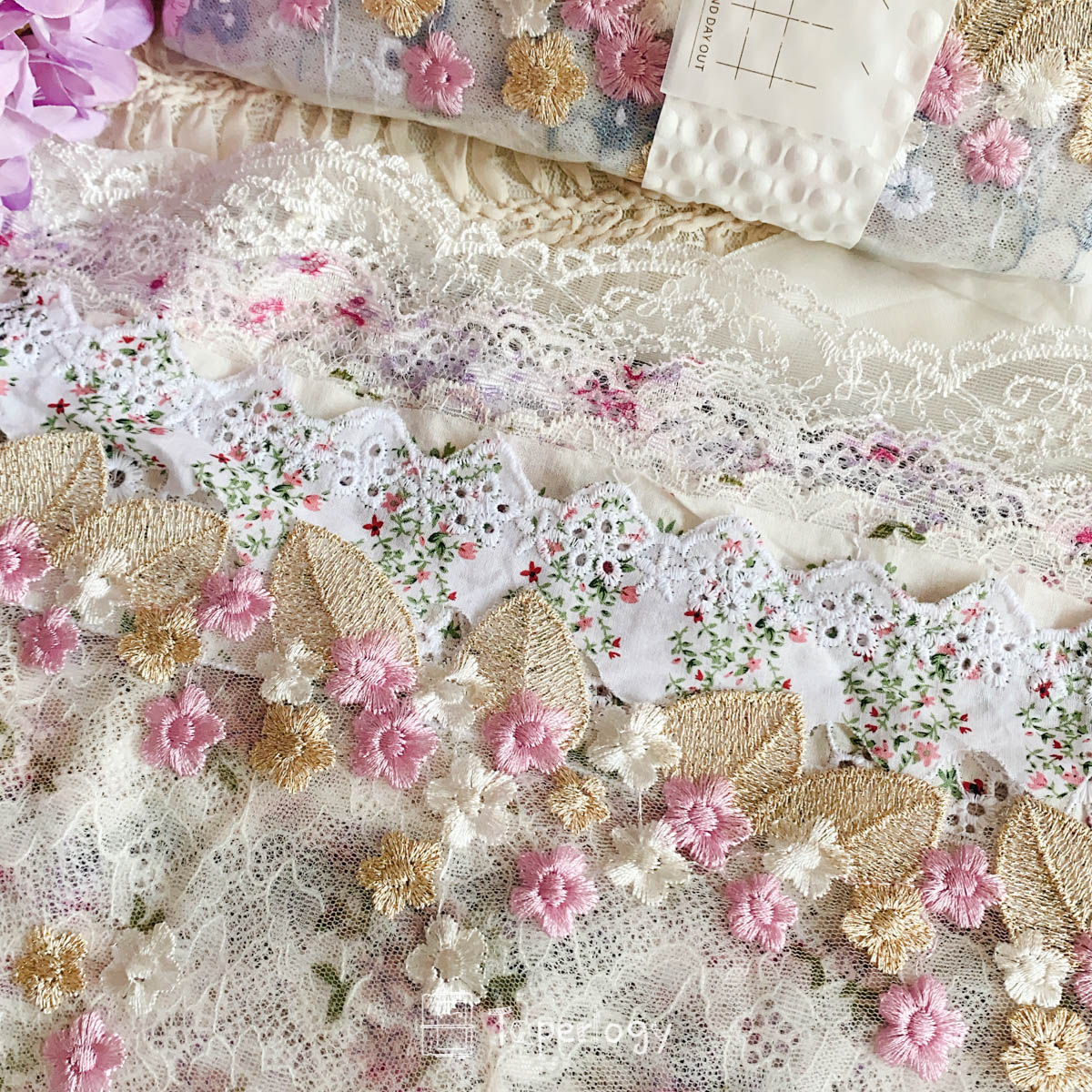 Jogo Premium Wide Floral Lace Pack