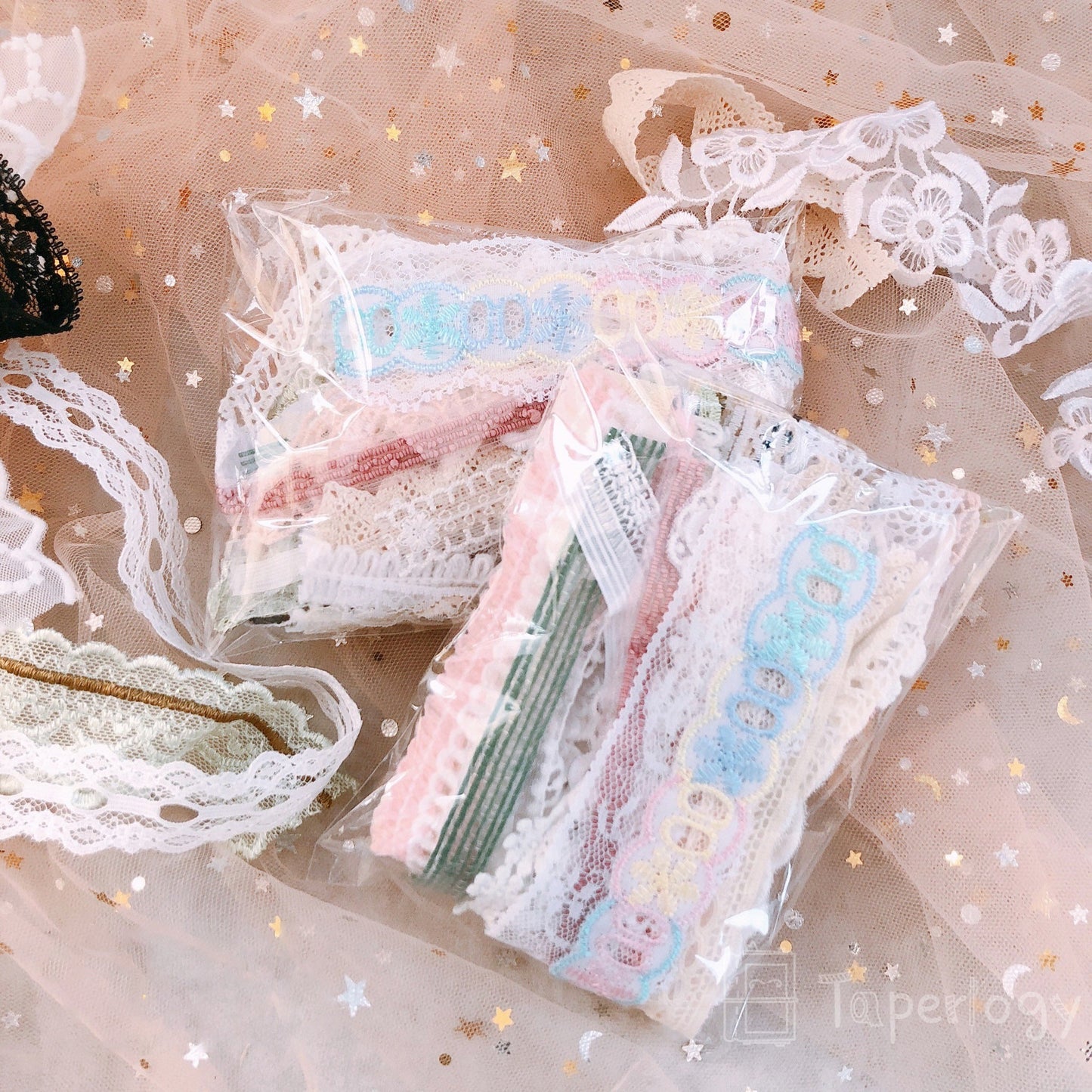 Naili Laces Frames Material Pack