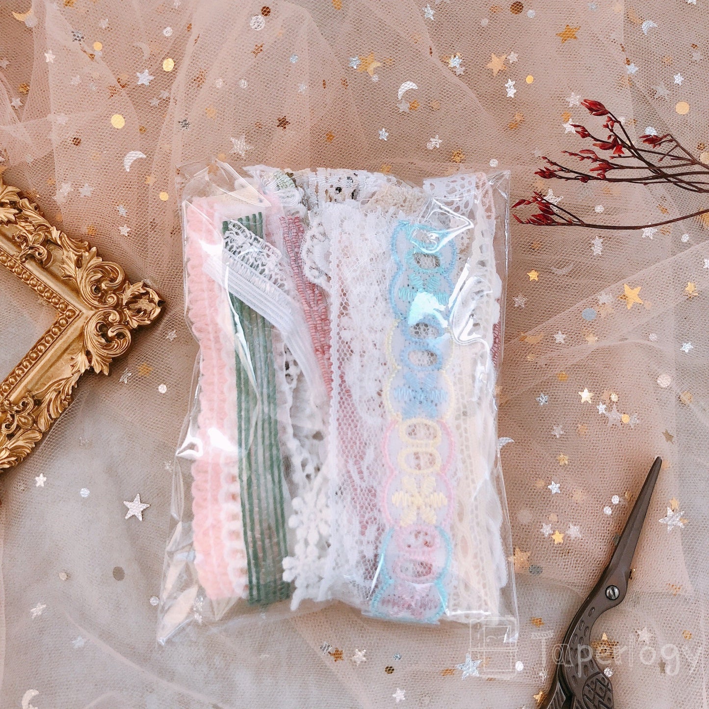 Naili Laces Frames Material Pack