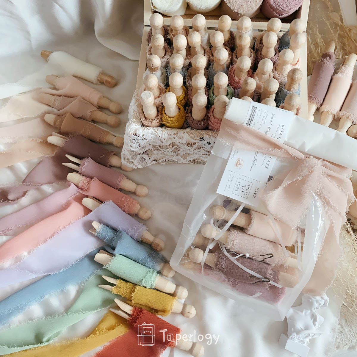 Zaji Frayed Ribbon Pack